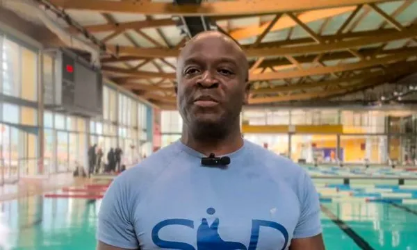 Emeka Chuks-Nnadi Quit His Job in Barcelona to Teach Kids with Disabilities to Swim